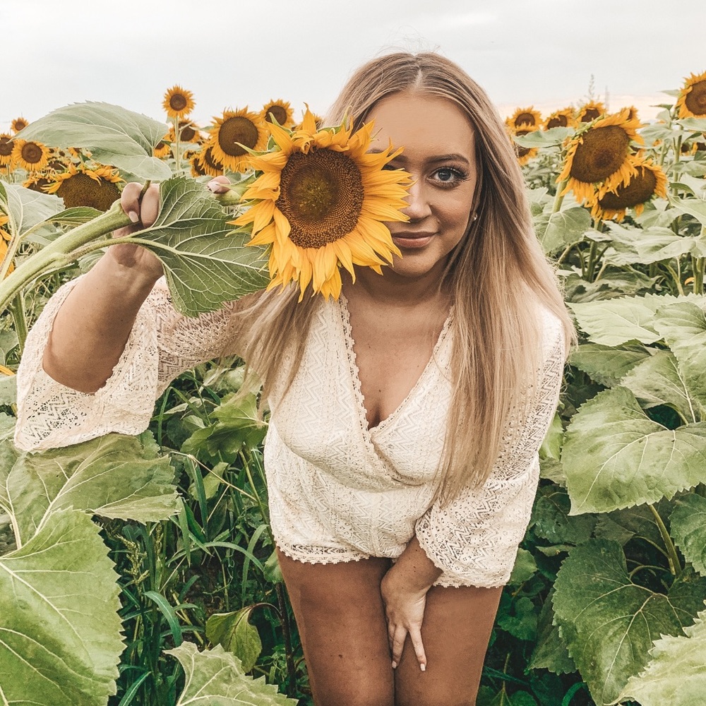 Meet your Posher, Leah